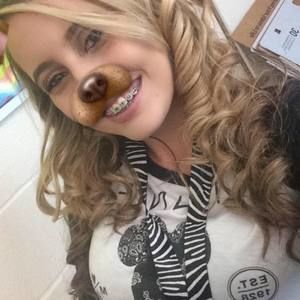 Meet your Posher, Kayla